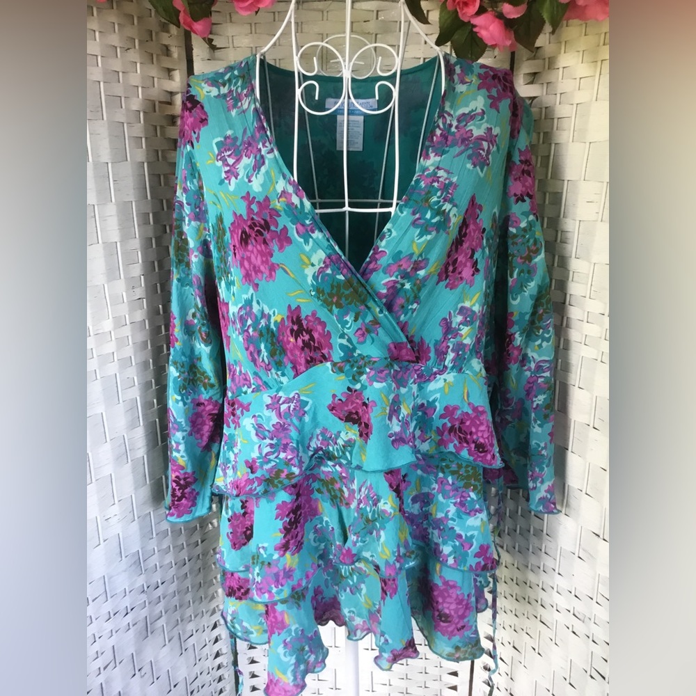 Announcements Blue and Purple Floral Ruffled Tiered Maternity Top Ruffle… - Picture 2 of 14
